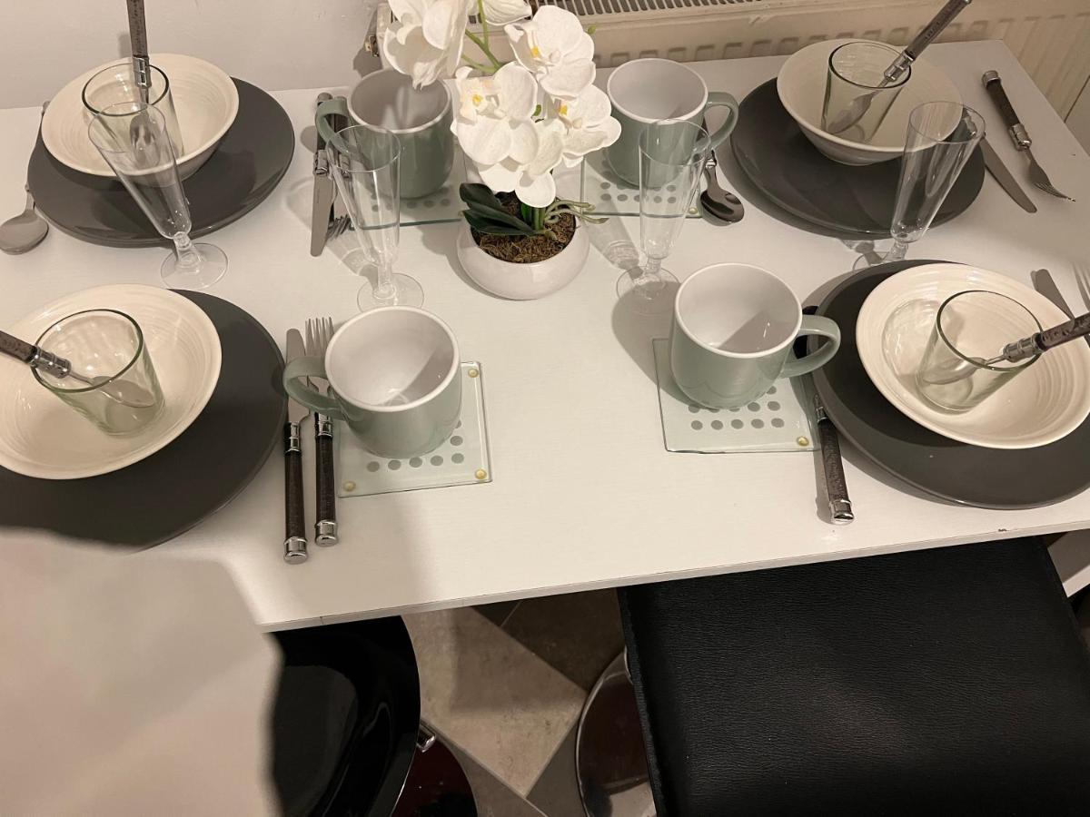 Superb Lime Guest House Shildon Bagian luar foto