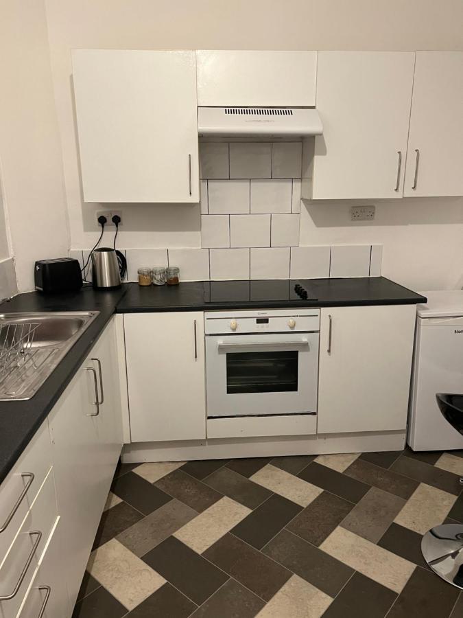 Superb Lime Guest House Shildon Bagian luar foto
