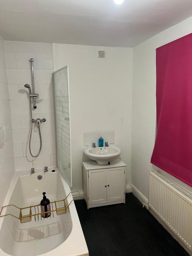 Superb Lime Guest House Shildon Bagian luar foto